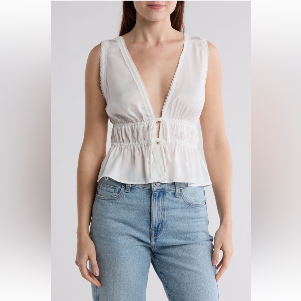 WAYF- Lace Trim Tank